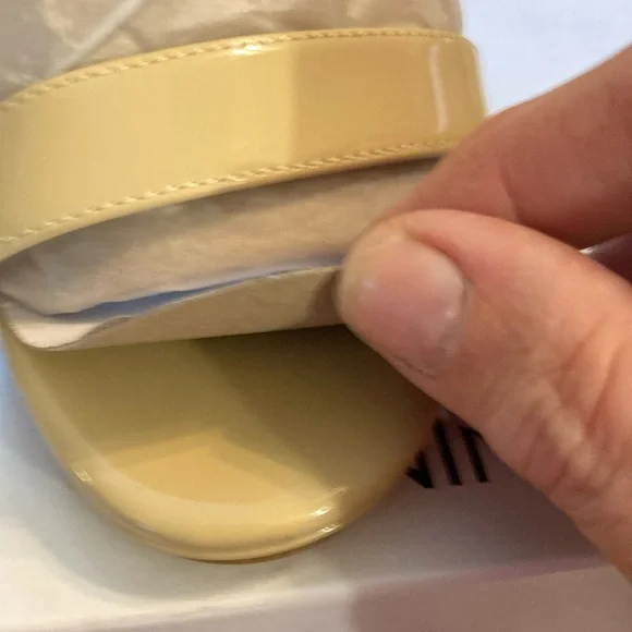 Nine West Ivory Heels Patent Like Texture Size 7 - Picture 4 of 7